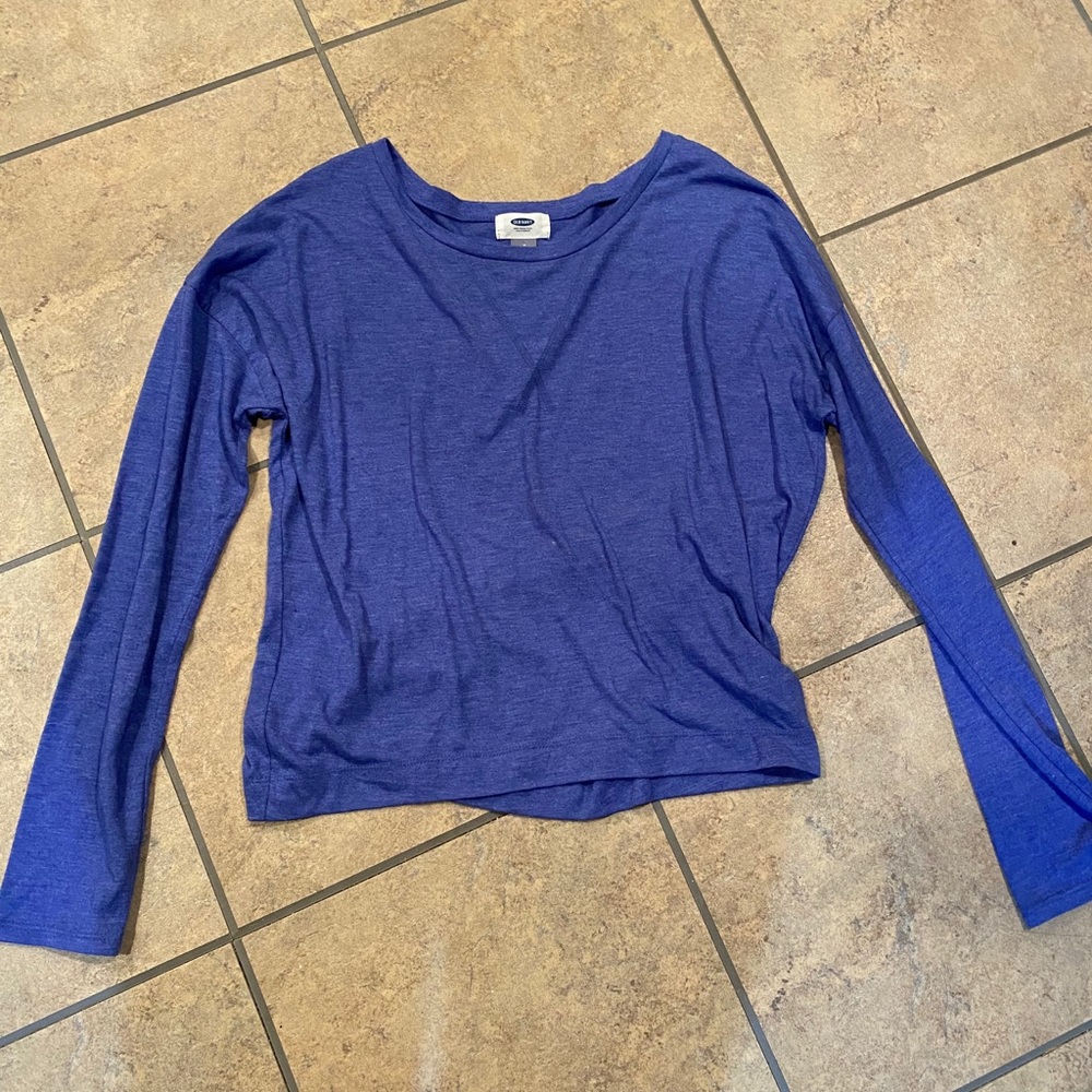 Long sleeve blue T-shirt